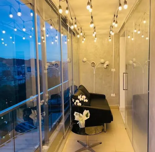 Wings アパート ティラナ